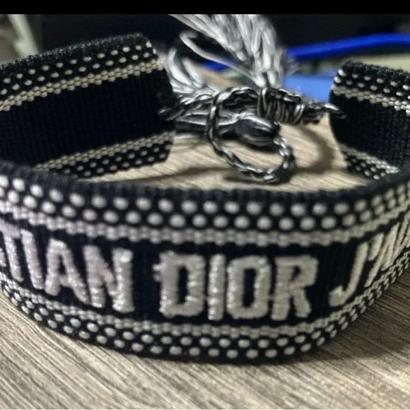 DIOR Christian Dior J’adore Black and White Woven Bracelet - Picture 2 of 4